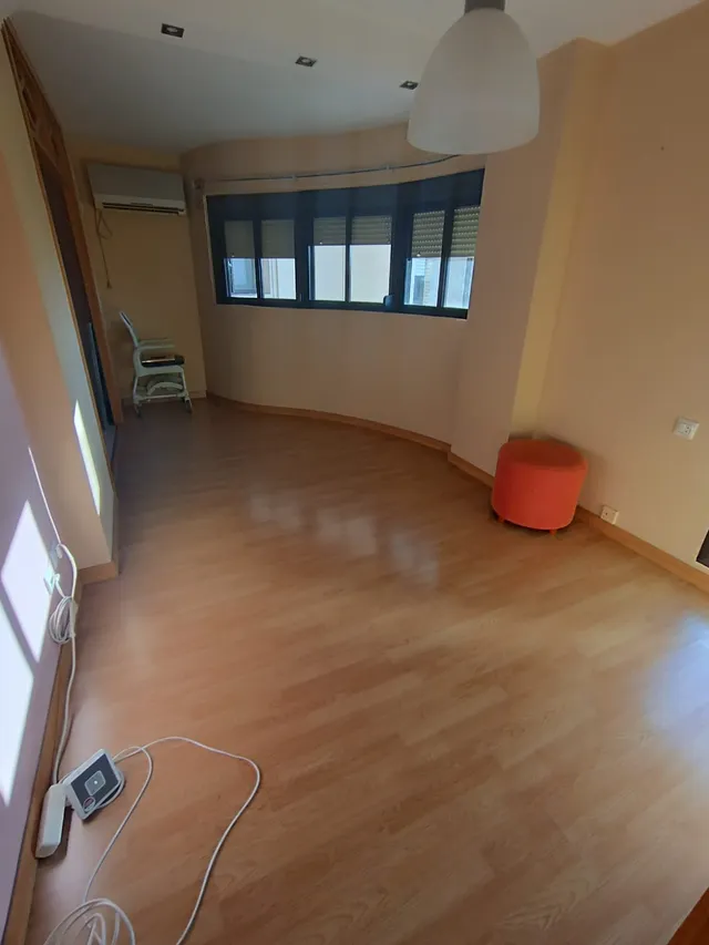 SE VENDE PISO EN ZONA NORTE — 23