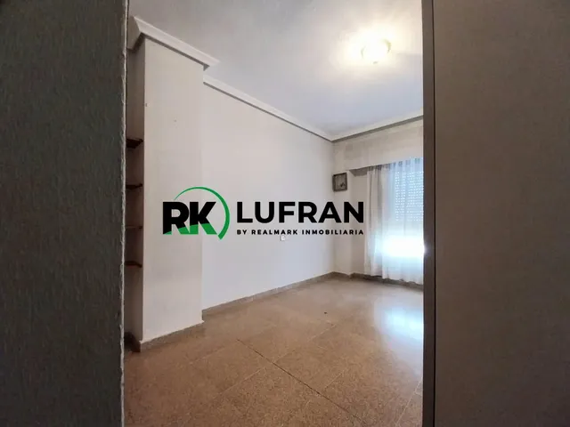 PISO EN VENTA EN ALICANTE - ZONA RENFE- SAN BLAS - ENSANCHE — 39