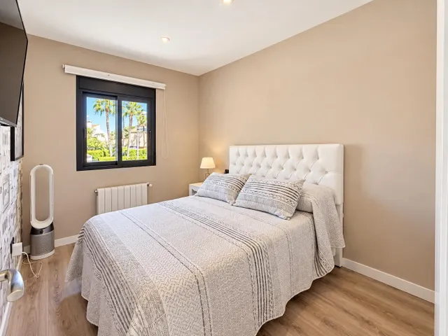 ESPECTACULAR VIVIENDA REFORMADA CON PISCINA, BODEGA, GIMNASIO Y UNA EXCEPCIONAL PRIVACIDAD — 47
