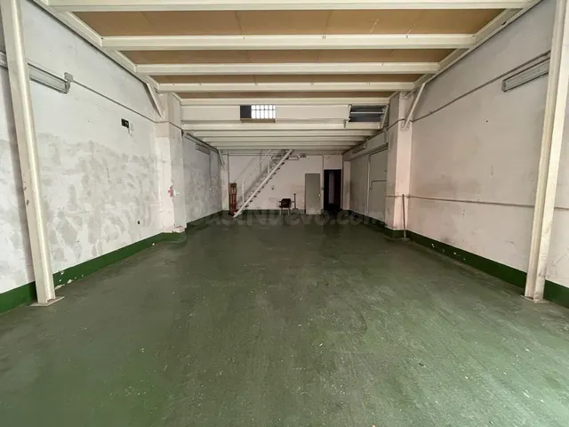 VENTA LOCAL COMERCIAL ZONA NAVALIEGOS EN PONFERRADA - foto 3