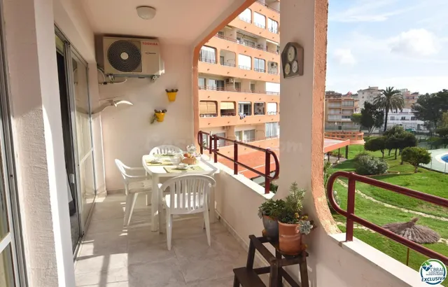 Apartamento con licencia turística en Santa Margarita, Roses - foto 3