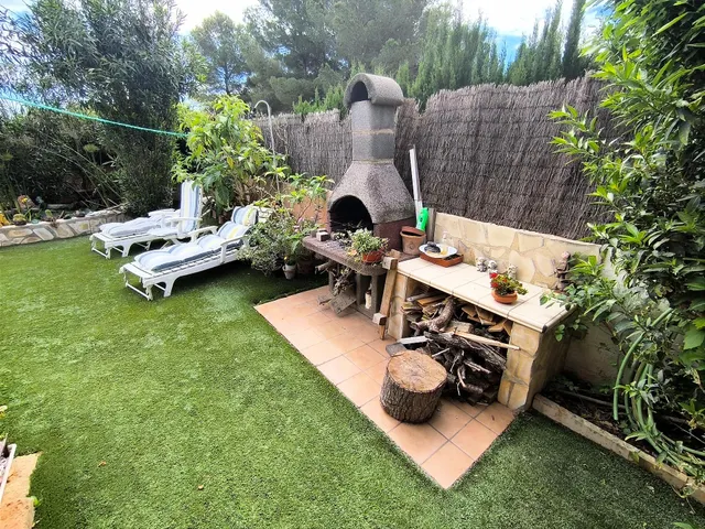 Precioso chalé unifamiliar aislado con piscina y amplio garaje — 9