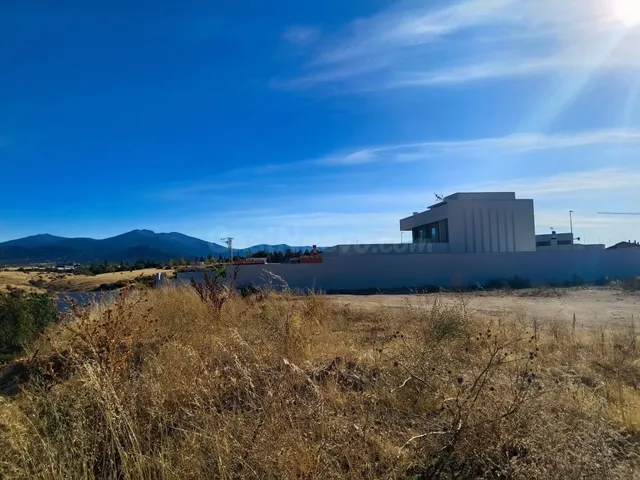 Parcela urbana de 1.005 m2 con espectaculares vistas a la Si - foto 4