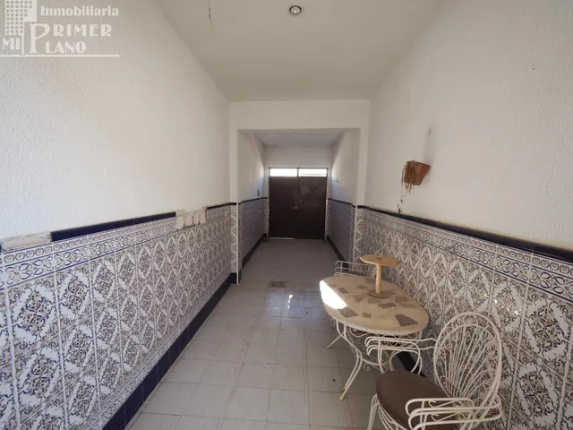 Amplia Casa en Tomelloso a Reformar por €120,000 — 15