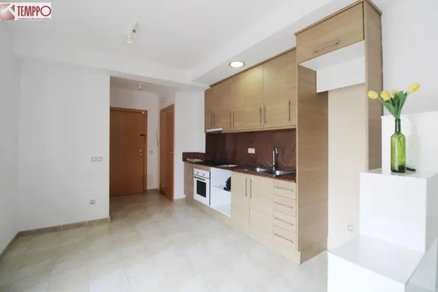 Tu PISO en el CENTRO de El VENDRELL: CÓMODO, PRÁCTICO y LISTO PARA ENTRAR — 8