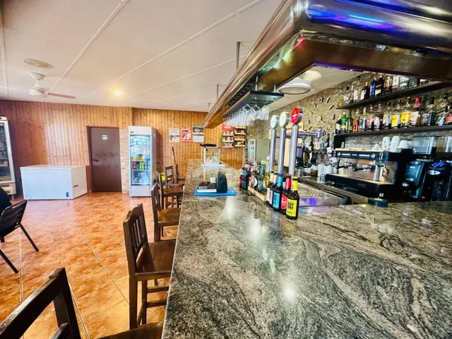 Traspaso de restaurante-cafeteria en pleno rendimiento — 4