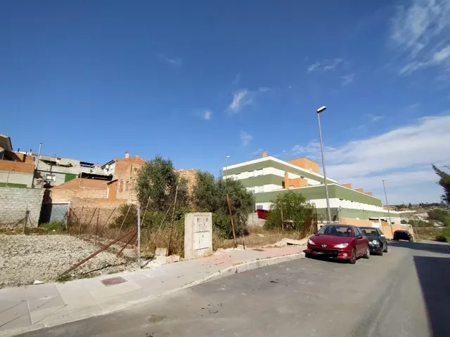 Solar urbano directo en San Miguel — 13