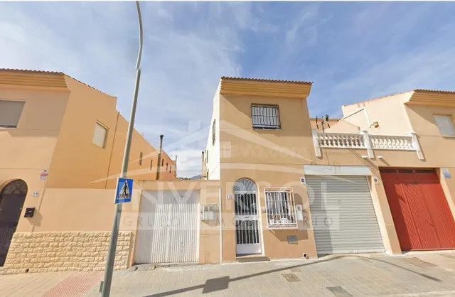 VENTA DE VIVIENDA DUPLEX EN NIJAR