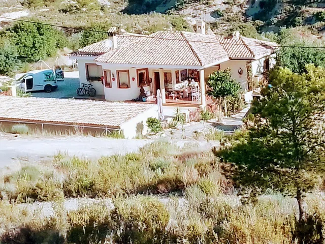 Encantadora Villa en Relleu con Vistas a la Montaña y Máxima Privacidad — 14