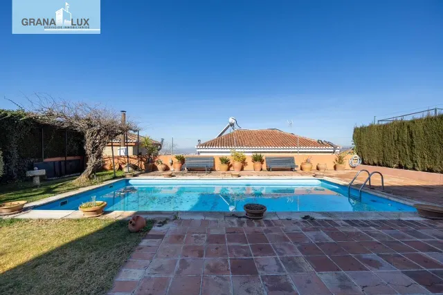 GRAN CASA CON PISCINA EN COLINAS BERMEJAS, MONACHIL — 48