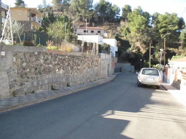 SE VENDE MAGINIFO TERRENO EN CAN VILLALBA — 4