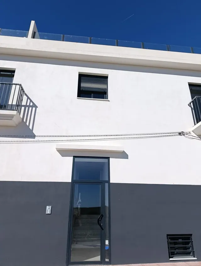 Espacioso bajo de Obra Nueva en Los Gallardos | 3 hab, 3 bañ - foto 3