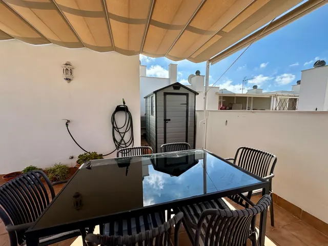 Ático dúplex reformado con amplia terraza en la zona de El Calvario, Torremolinos — 23