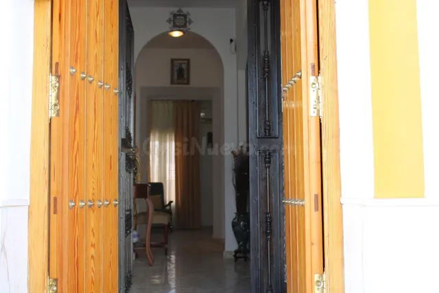 Magnífica casa de pueblo reformada con garaje y acceso a dos - foto 5