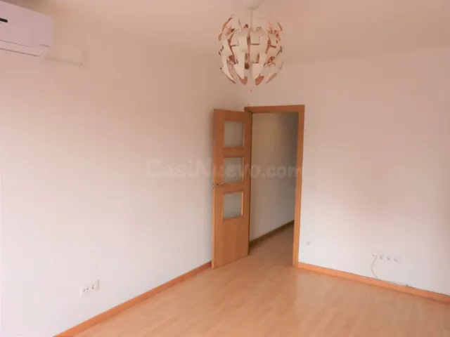 PISO CÉNTRICO CON INQUILINOS - ZONA DR. REIG - foto 4