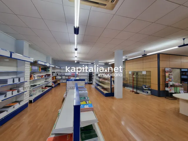 Local comercial en alquiler en Ontinyent - foto 2