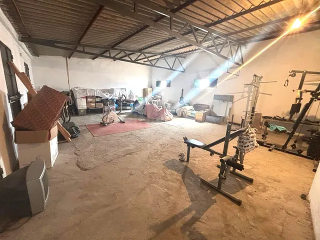 Oportunidad única en Alcalá del Río: Local de dos plantas de - foto 5
