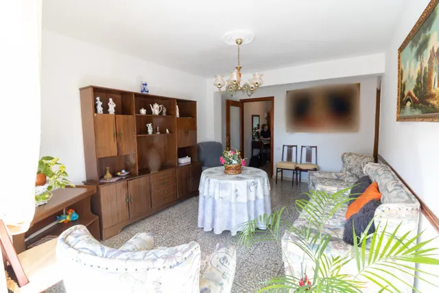 ESTUPENDO PISO EN BENAHADUX — 12