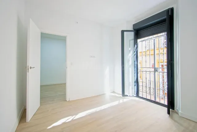 Piso en Venta en Sevilla Sevilla - foto 2
