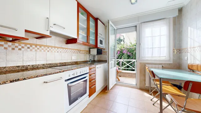 Chalet en primera línea de Laredo — 11