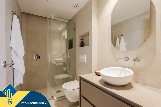 INCREÍBLE APARTAMENTO A PIE DE PLAYA, TOTALMENTE REFORMADO! — 32