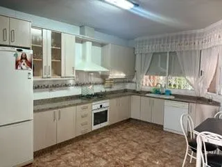 CASA EN EL CENTRO CON PATIO DE 70M2 - foto 4