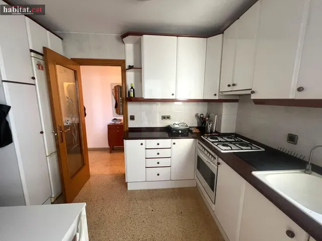 Ático amueblado con terraza en el centro de Vilanova — 8