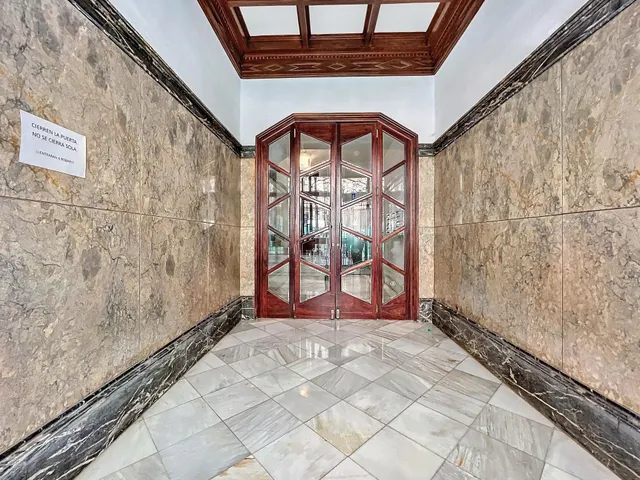 ¡Vive la Gran Vía del Marqués del Turia desde este espectacular piso en Joaquín Costa! — 30