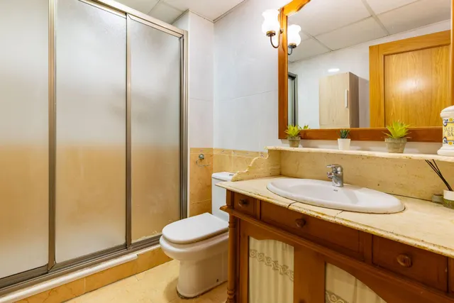 VIVIENDA CON PISCINA, PLAZA DE GARAJE Y TRASTERO — 37