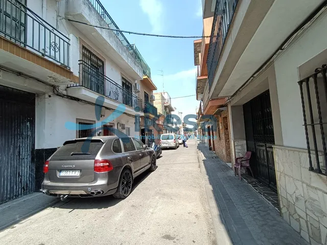 Local comercial en venta en Sevilla - foto 4