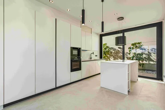 Villa 4 habitaciones 200m² en venta - Alberca — 45