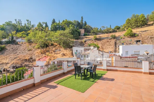 Quiero vivir en un chalet pareado super "CUQUI" en Granada ✨