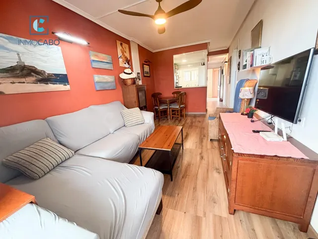 Apartamento con vistas al mar y la montaña en Cala Flores - foto 3