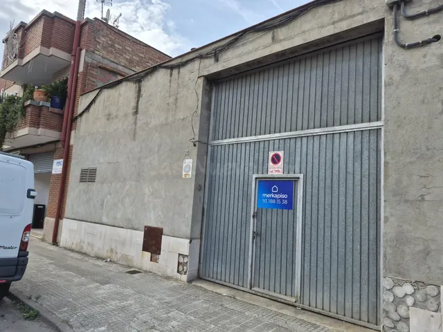 NAVE INDUSTRIAL DE 171 m2 CON PUENTE GRÚA – SANT CLIMENT DE  - foto 4