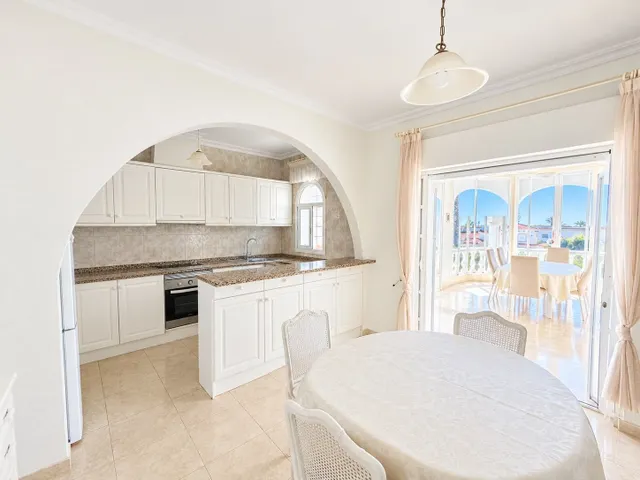 Villa 4 habitaciones 344m² en venta - Centro de la Ciudad Quesada — 15
