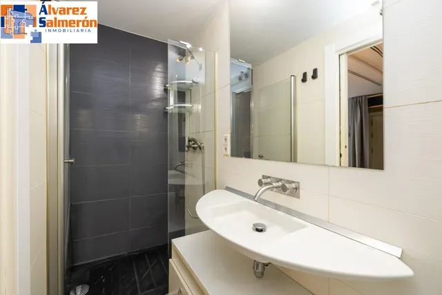 Apartamento tipo loft con garaje incluido y piscina en zona Parque Lagos — 19