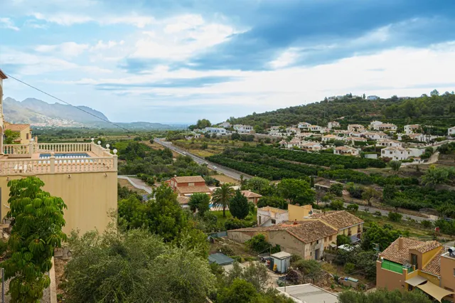 Villa  de 5 dormitorios en venta en Orba, Costa Blanca. — 30