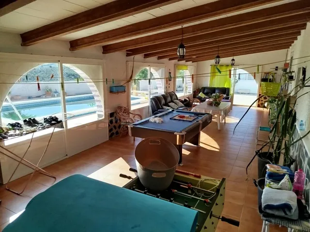 Finca con Alma en Leiva: 6.800m2 de Olivos, Piscina y el Mar - foto 2