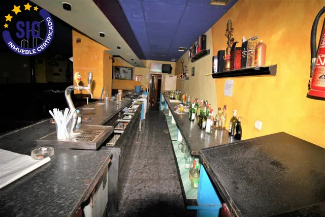 Local comercial zona de playa de La Concha — 8