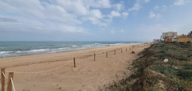 Parcela de 550 m2 situada en 3ª línea de la playa de Bellreguard, — 5
