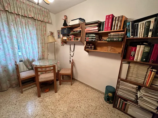 PISO DE 4 DORMITORIOS EN PLAZA DE LOS ALFÉRECES — 26