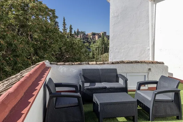 Casa reformada en el Camino del Sacromonte — 32