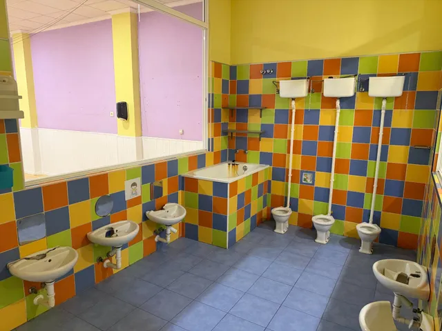 Local comercial en venta de 200 m2 – antigua guardería con múltiples posibilidades — 10