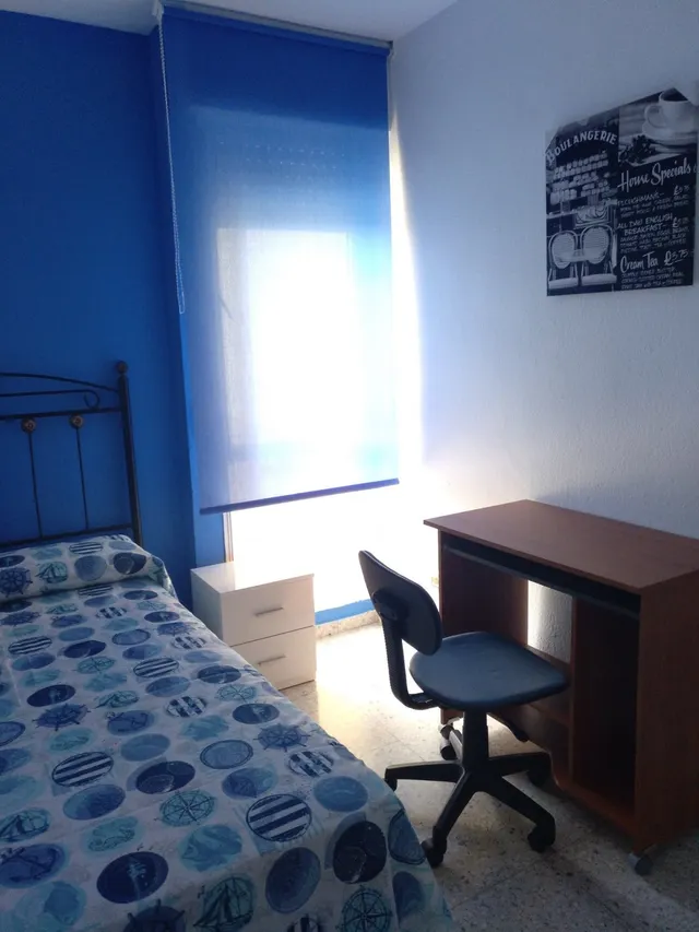 SE ALQUILA PISO PARA ESTUDIANTES — 13