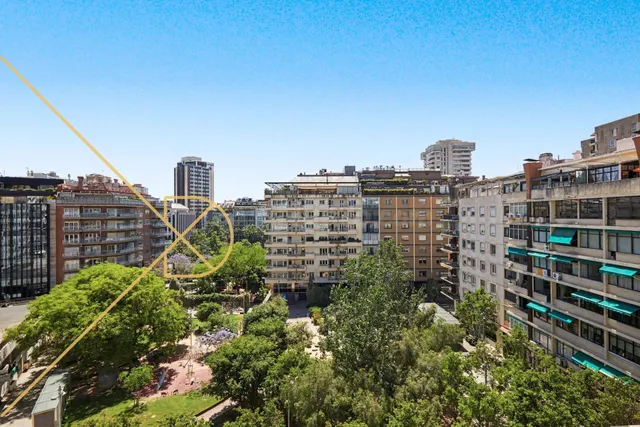 Exclusivo piso alto reformado de 230 m2 + 20 m2/tza. Turó Park — 3