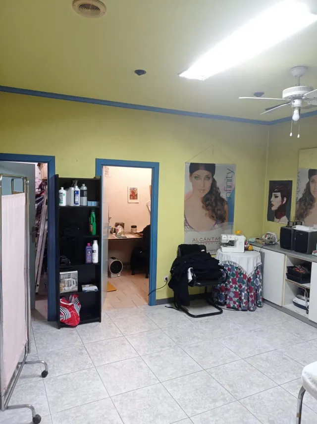 Urbis te ofrece un local comercial en traspaso en zona Labradores, Salamanca. — 8