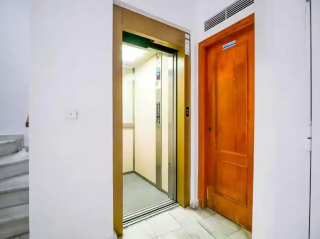 Apartamento con balcón, Alicante, Torrevieja. 2 habitaciones, 51 m2, 700 metros del mar — 27