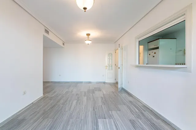 Exclusiva vivienda en primera línea de playa en el bajondillo – Torremolinos — 16