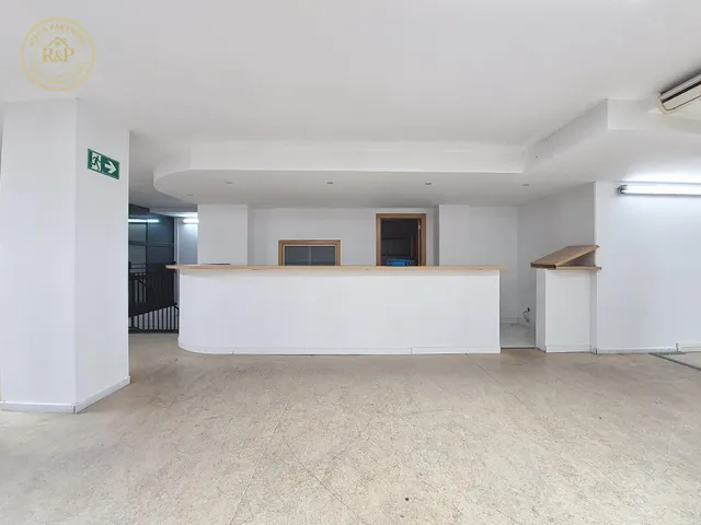 Nave industrial con despachos en venta en calle juan decon vado permanente vigente — 31
