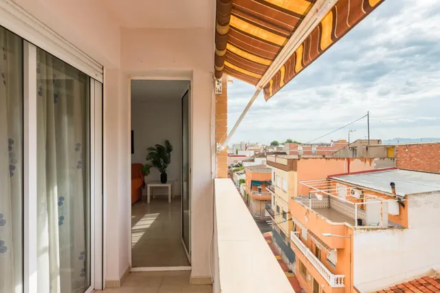 PISO EN ALCANTARILLA — 41
